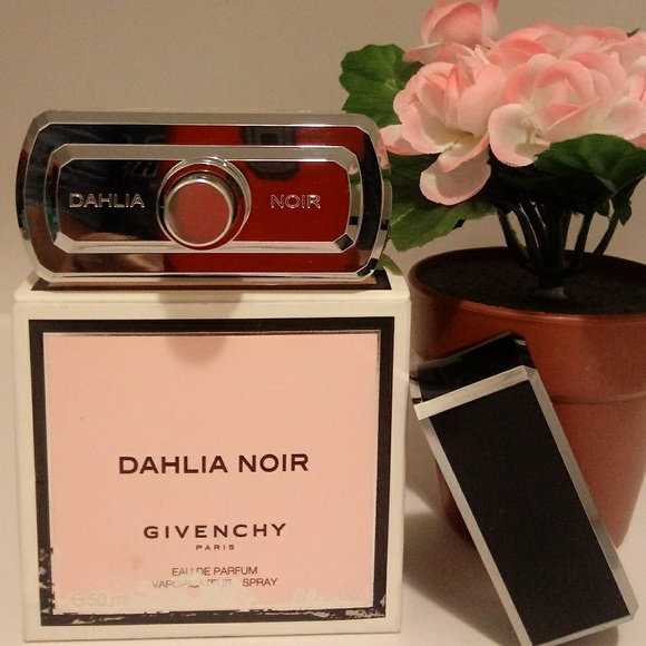 Givency Dahlia Noir Perfume - Picture 2 of 2